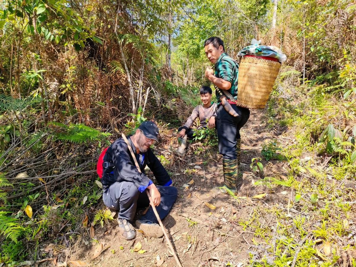 Indigenous Homestay- Trek- Food- Bus Mu Cang Chai Eksteriør bilde