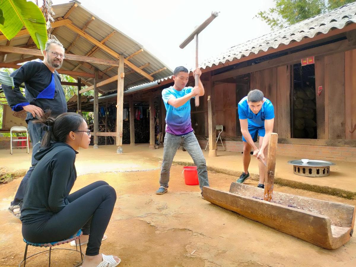 Indigenous Homestay- Trek- Food- Bus Mu Cang Chai Eksteriør bilde