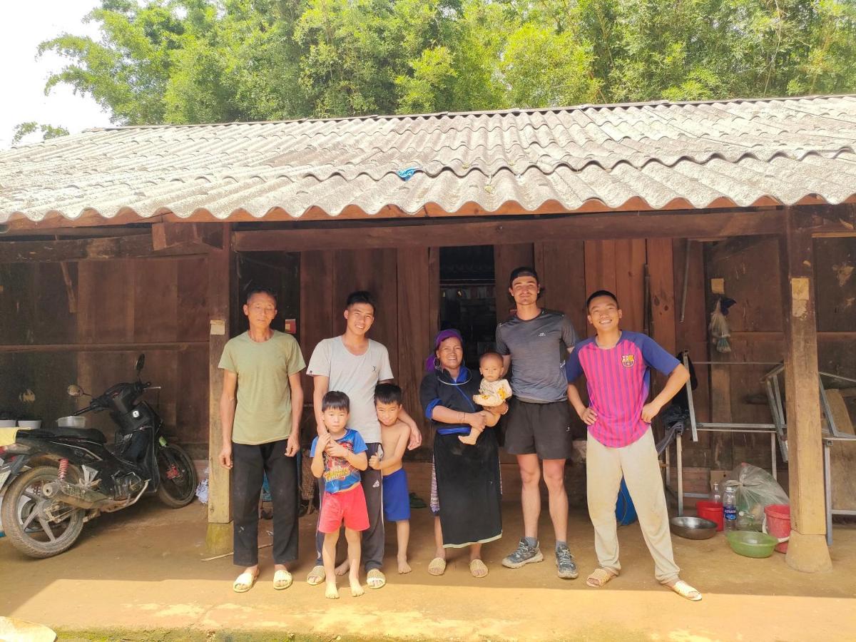 Indigenous Homestay- Trek- Food- Bus Mu Cang Chai Eksteriør bilde