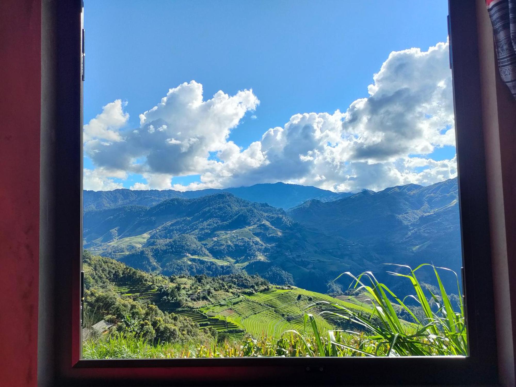 Indigenous Homestay- Trek- Food- Bus Mu Cang Chai Rom bilde