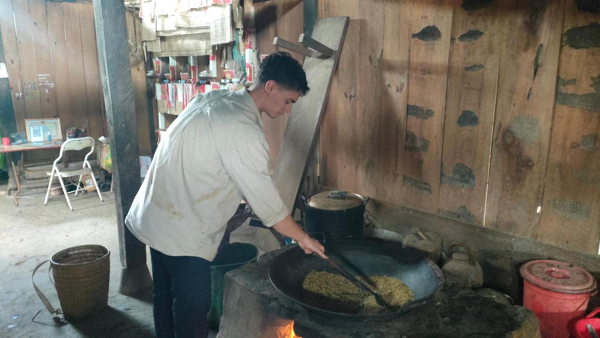 Indigenous Homestay- Trek- Food- Bus Mu Cang Chai Eksteriør bilde
